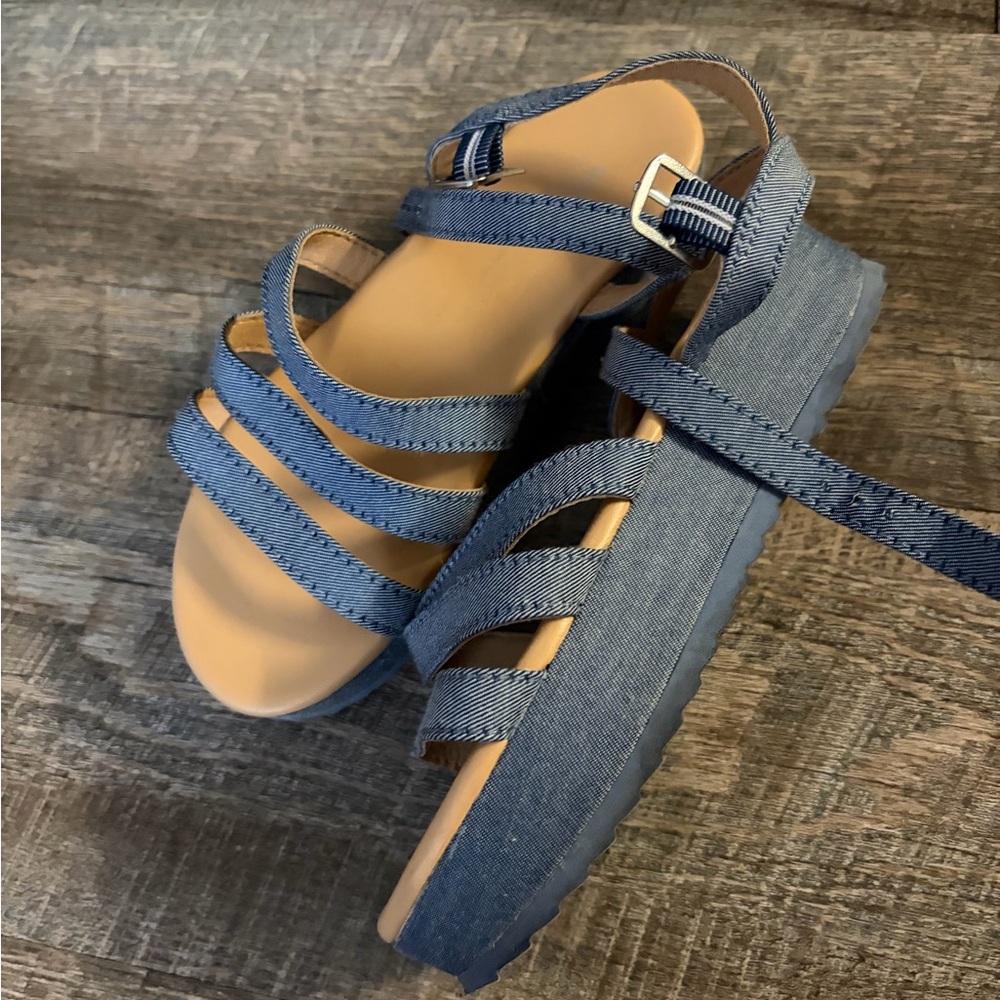 Old Navy Girls Platform Sandals size 13c - Picture 2 of 7